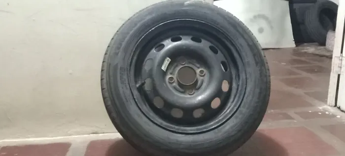 pneu montado roda da ford aro 14 
