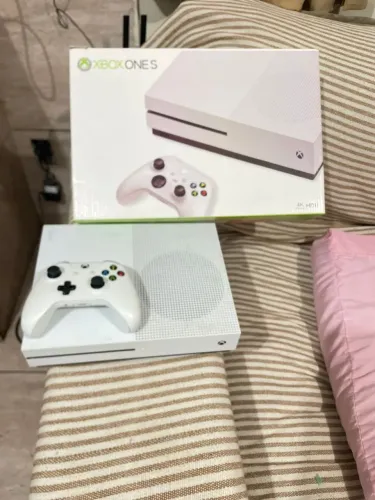 Xbox One S