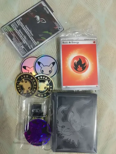 Pokémon - Kit treinador (ETB Americana)