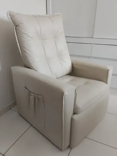 Poltrona reclinável Ideal para consultorio 