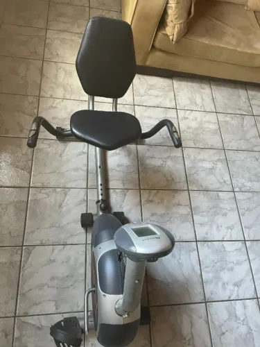 Vendo Urgente: Bicicleta Ergométrica Horizontal Houston Seminova
