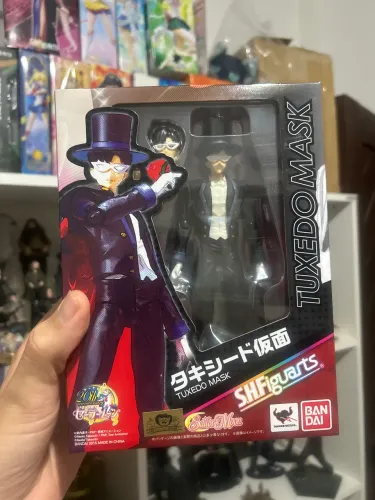 Sailor Moon Tuxedo mas SH Figuarts lacrado e original