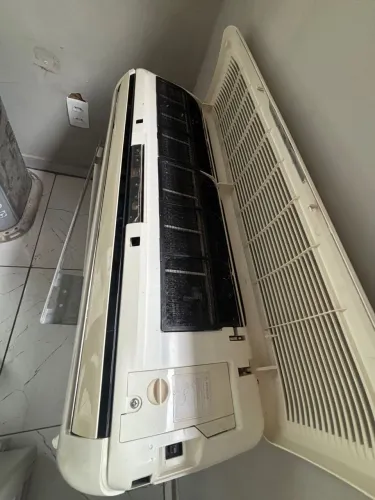 AR CONDICIONADO LG SPLIT 9.000 BTUS