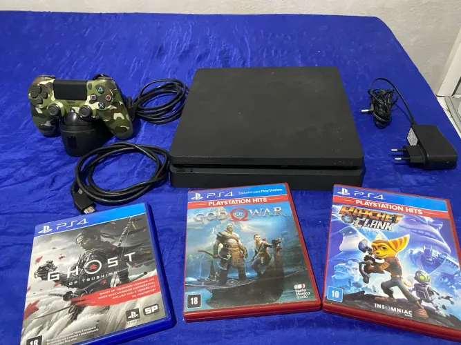 PlayStation 4 slim 1tb