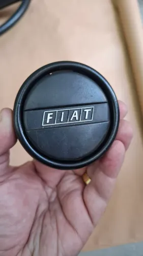 Botão de buzina original do Fiat 147
