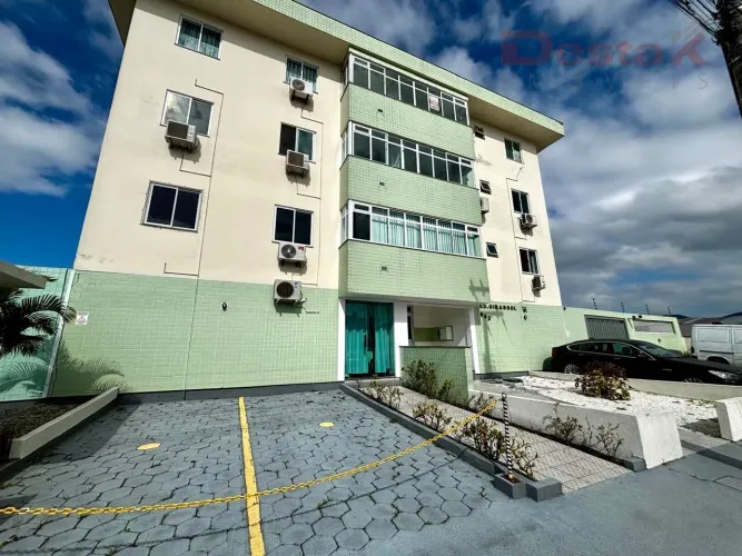 Apartamento no bairro Praia João Rosa - Biguaçu