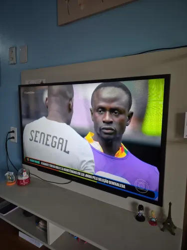 Vendo TV SONY, 43 Polegadas usada mais em bom estado.