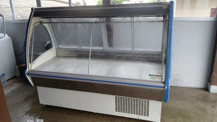 Expositor refrigerado 2 metros