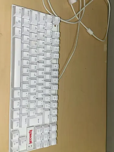 Teclado magnético Redragon kumura 