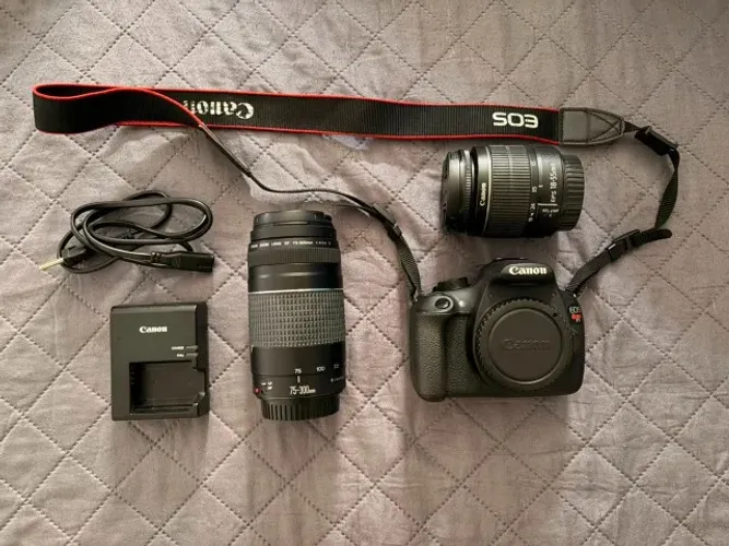Kit Câmera Canon Rebel T5 Completo + Lente 18-55mm + Lente 75-300mm (Com Caixa)