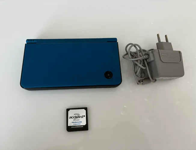 Nintendo DSi XL em excelente estado + R4