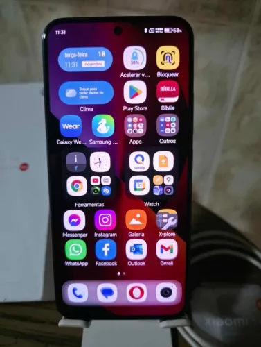 Xiaomi 14.