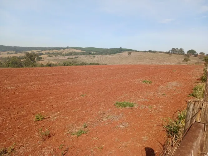 Fazenda à venda em Itapetininga-SP: 3.242.800,00 m² na Área Rural de Itapetininga.