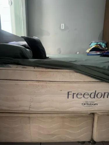Cama BOX KING SIZE