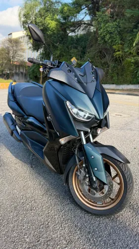Xmax 250 ABS 2024 km 10.300 (Único dono)