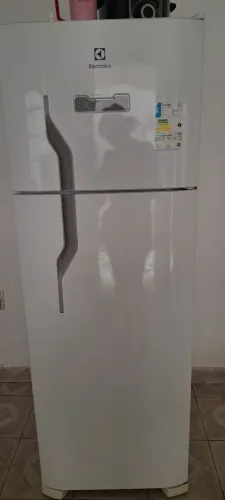Geladeira Electrolux Cycle Defrost 260L Super Freezer Duplex Branca DC35A