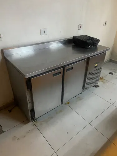 Balcão refrigerado inox Kofisa 2 portas