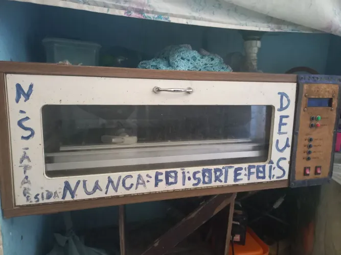 Chocadeira automática 70 ovos 