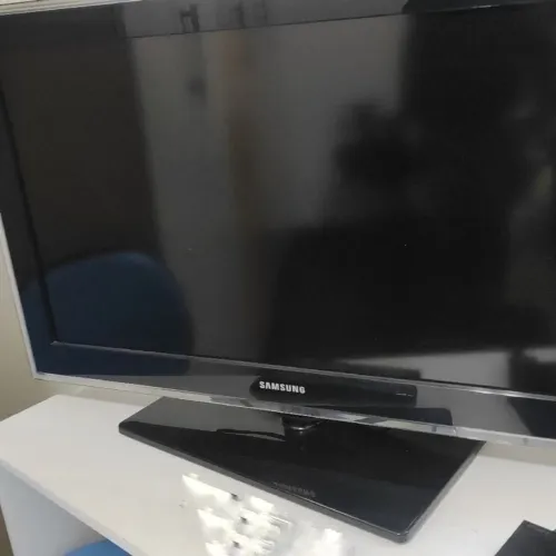 TV Samsumg LCD 32