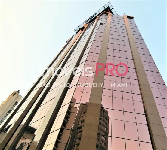Cobertura com Heliponto, vista espetacular, parede de vidro do piso ao teto