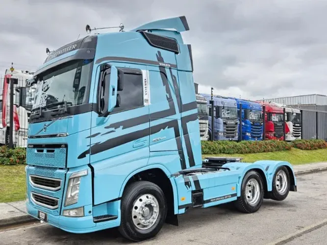 Volvo FH 460 6x2 Globetrotter Ano 21 Teto Alto Euro 5 Plano Ouro de Manutenção REPASSE