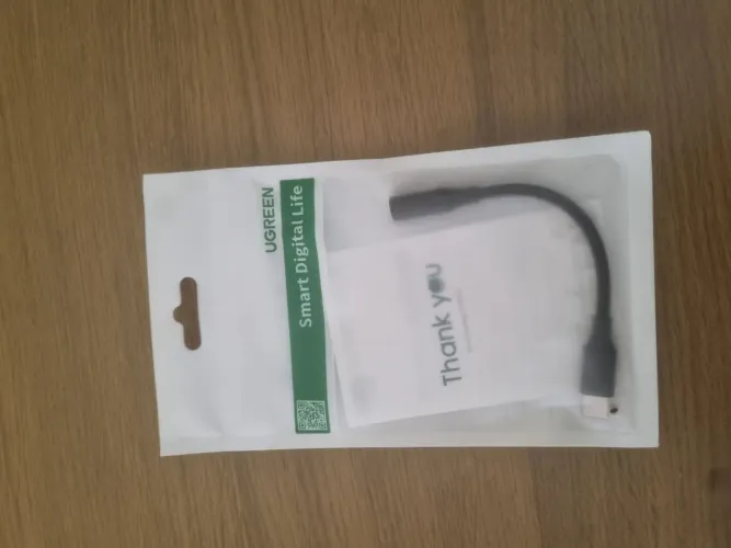 Adaptador de áudio ugreen usb-c para Jack 3.5 mm 10cm modelo 70858 série av142