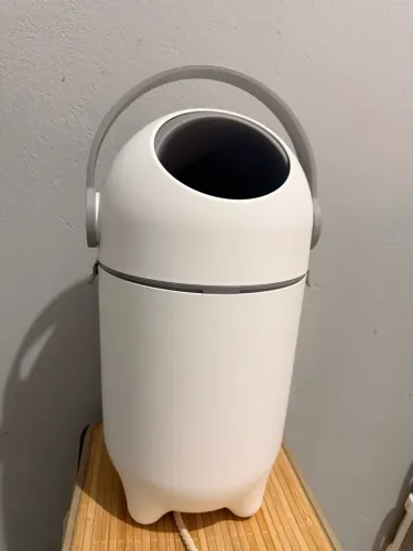 lixeira antiodor para fraldas de bebê BabyBê