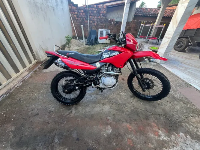 Vendo Bros 150 ano 2006 toda original só pegar e usar 