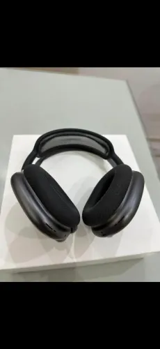 AirPods Max Space gray