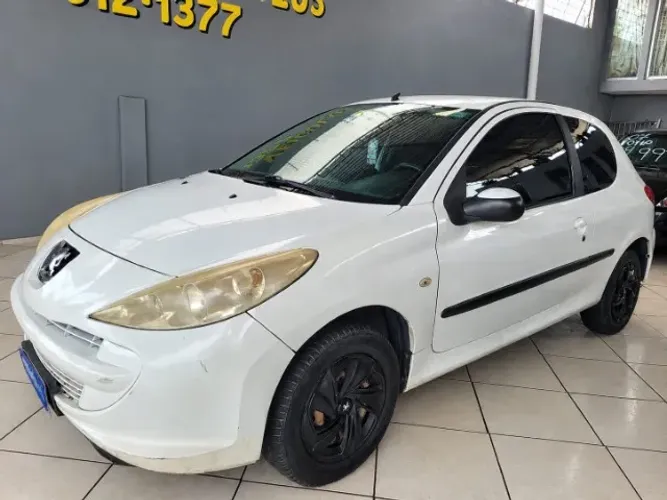 Peugeot 207 XR 1.4 Flex 8V 3P 2013