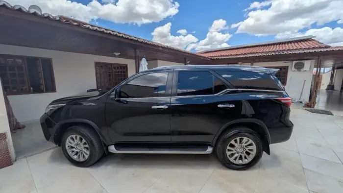 Toyota Hilux SW4 SRX 4X4 2.8 TDI 16V Dies. Aut. 2022