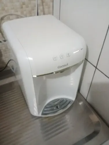 Bebeu água, não, leve um purificador. 