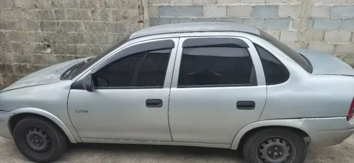 Chevrolet Corsa SED Class.life 1.0/1.0 Flexpower (álcool) 2005