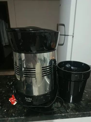 Extrator de Suco Mondial