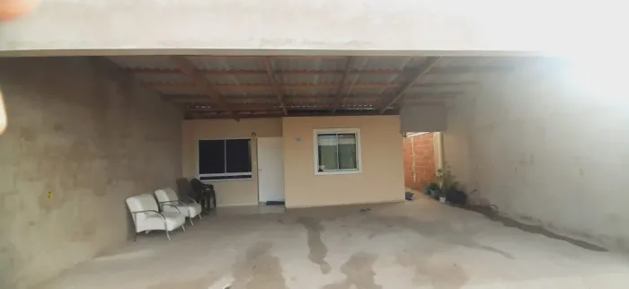 Casa Mobiliada com 2/4 no condomínio Valle das Mangueiras