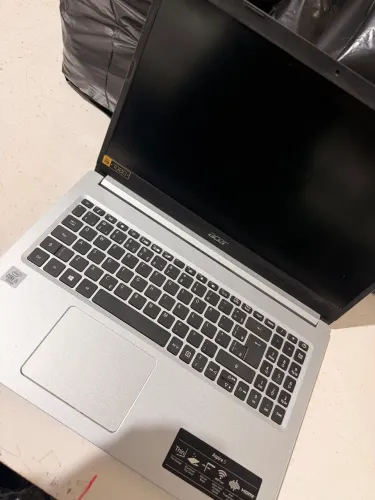 Acer aspire5 i5 10g