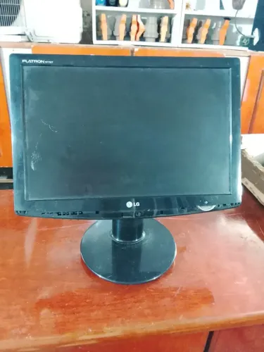 Monitor para computador usado e com defeito 