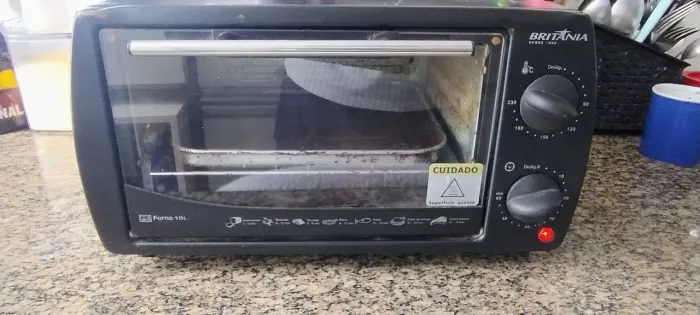 Forno elétrico Britânia 10L