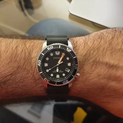 Relógio Citizen Eco-Drive EO2020