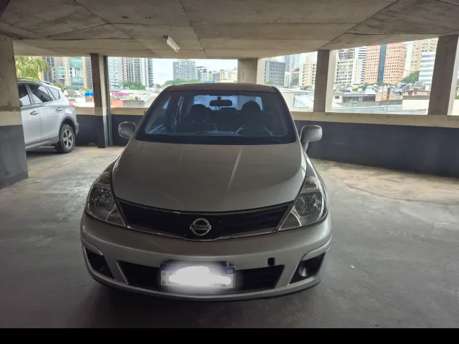 Nissan Tiida Sedan 1.8 16V Flex Fuel 4P 2012