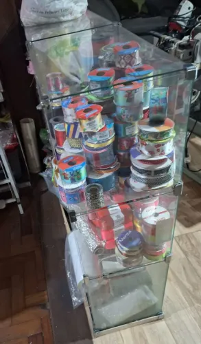 3 Armarios/Balcões de vidro