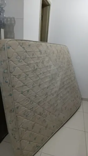 Colchão casal usado