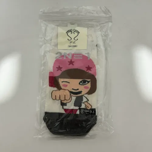 2NE1 Par de Meias MINZY (Importado) leia a descrição