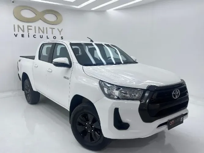 Toyota Hilux CD 4X4 2.8 Diesel Mec. 2021