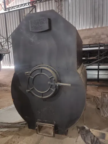 Aquecedor de aviário Schneider com duas turbinas.