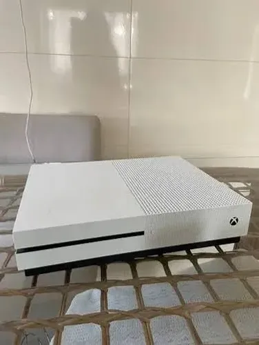 XBOX ONE (QUEBRADO)