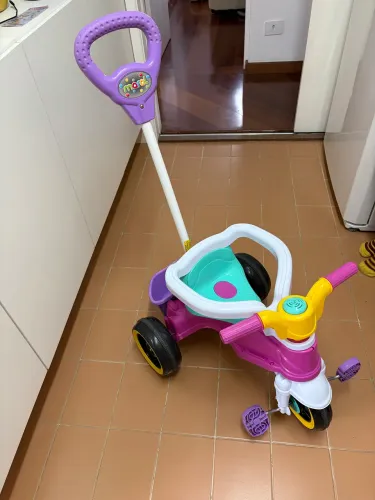 Triciclo infantil 