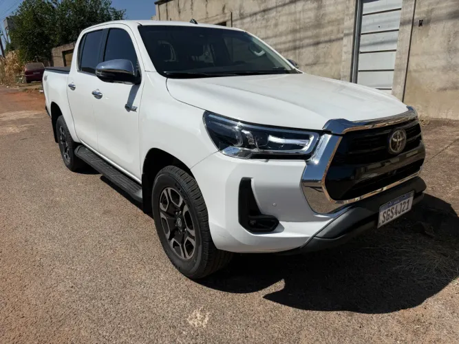 Toyota Hilux CD SRX 4X4 2.8 TDI 16V Diesel Aut. 2023
