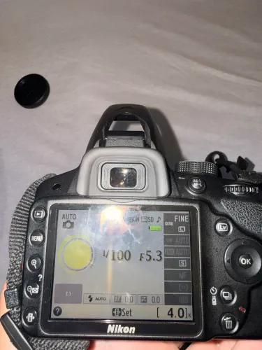 ? Nikon D3200 Completa + Lentes 18-55 e 55-200 VR + Bateria e Carregador