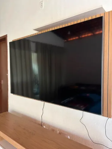 Tv Samsung 70 polegadas Smart 2 anos de uso
